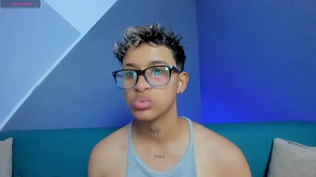 Dominick jones online show from 03-17-25, 06:11