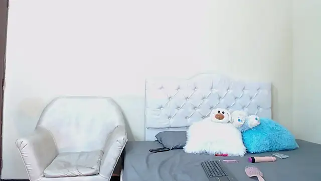 Mariana 16  online show from 01-14-25, 11:27