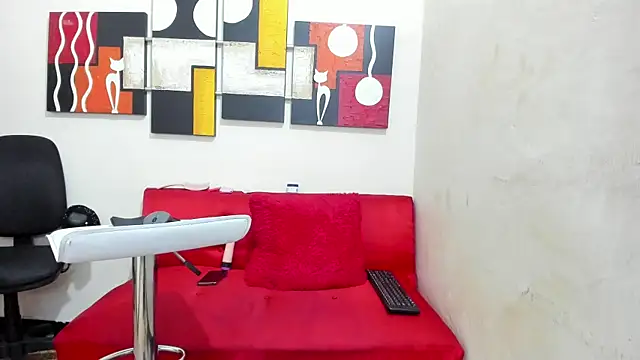 Mariana 16  online show from 01-28-25, 01:18