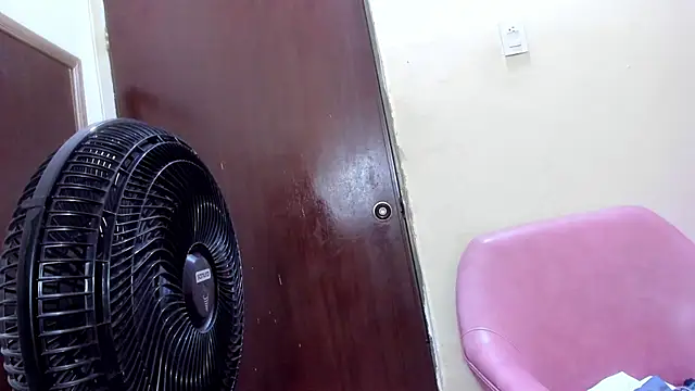 Mariana 16  online show from 02-01-25, 01:02