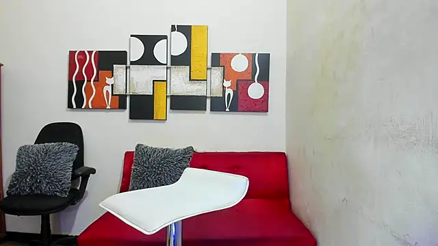 Mariana 16  online show from 02-06-25, 08:23