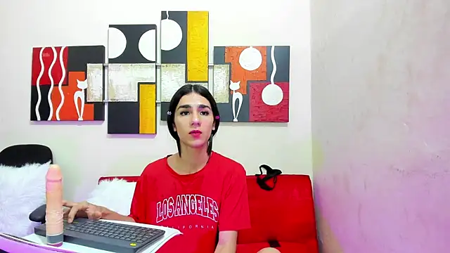 Mariana 16  online show from 02-13-25, 11:15