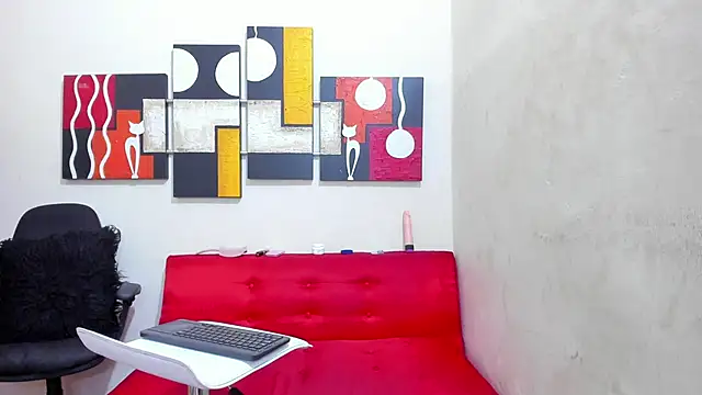 Mariana 16  online show from 02-22-25, 07:25