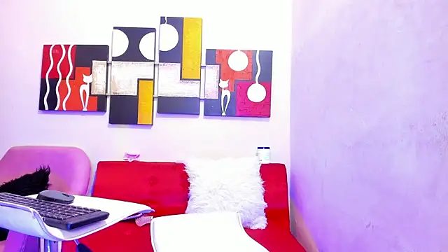 Mariana 16  online show from 03-04-25, 11:00