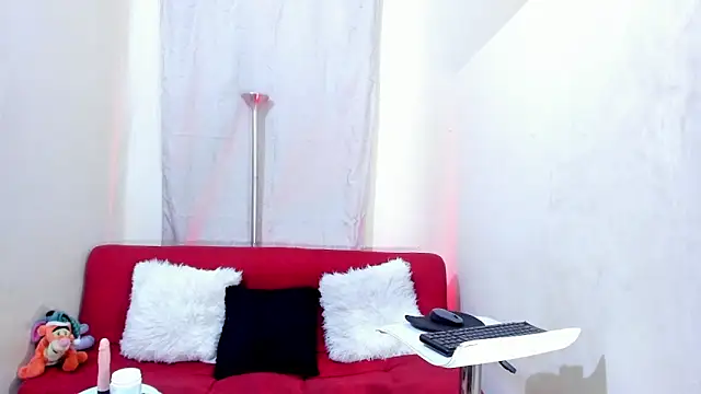 Mariana 16  online show from 03-12-25, 08:52