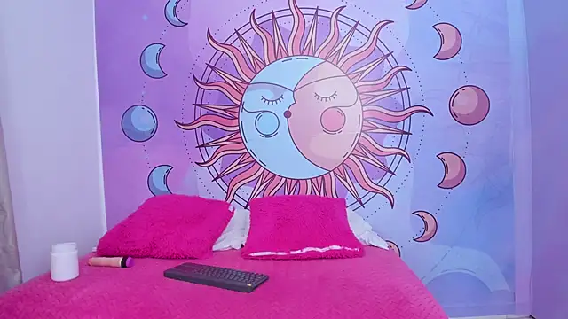 Mariana 16  online show from 10-16-25, 07:48