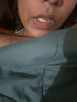 priyadevi17 online show from 03-01-25, 10:31