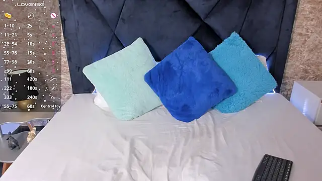 Lily Woodz online show from 02-02-25, 06:20