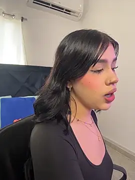 Lily Woodz online show from 02-15-26, 02:36