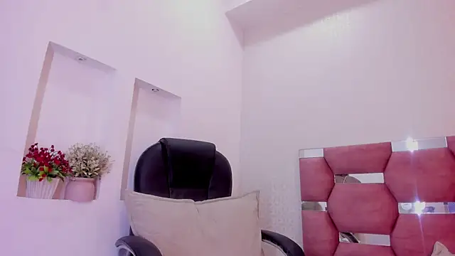 celeste smmith  online show from 09-13-25, 08:08