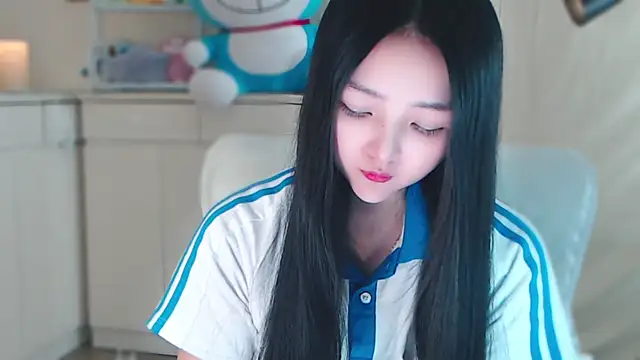 xiao-xiao-D online show from 01-09-25, 05:23