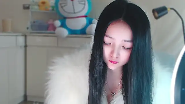 xiao-xiao-D online show from 01-10-25, 12:15