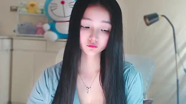 xiao-xiao-D online show from 01-12-25, 08:36