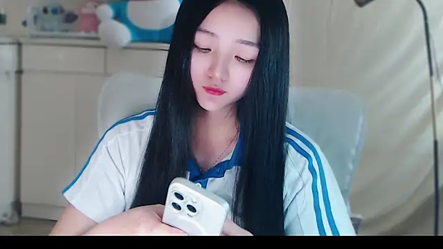 xiao-xiao-D online show from 01-15-25, 08:41