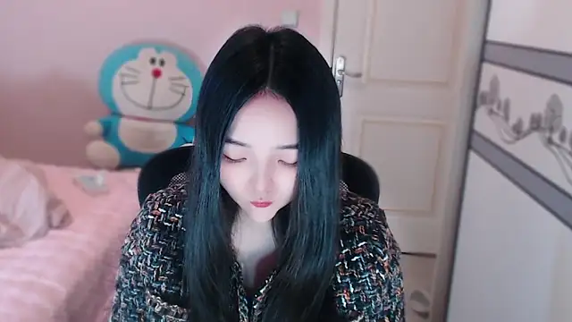 xiao-xiao-D online show from 10-28-25, 08:29