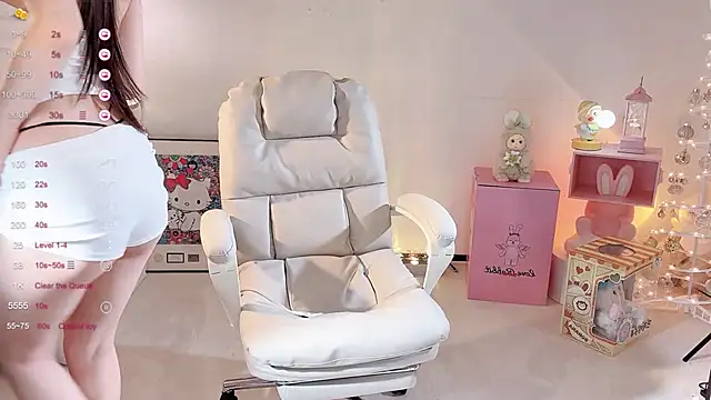 Snapshot of Irene--- chatting on 06-04-26, 03:45 Irene--- online show from 06-04-26, 03:45