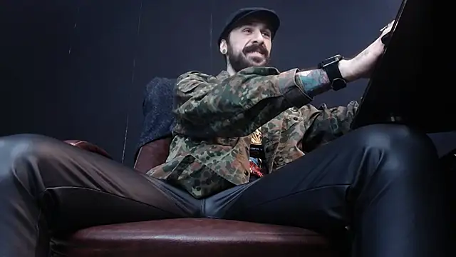 AxelColton online show from 02-19-25, 06:22