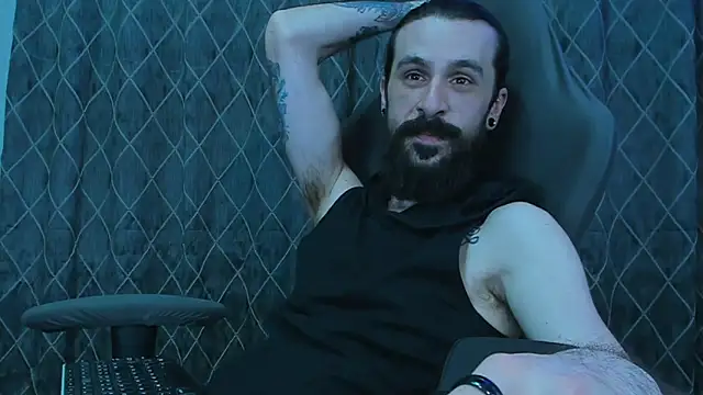 AxelColton online show from 03-23-25, 06:16