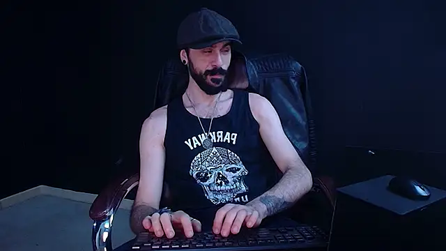 AxelColton online show from 11-29-25, 05:43