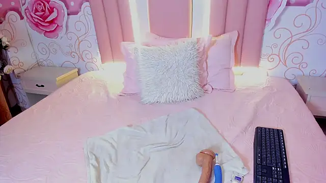 Lily Martinez online show from 01-10-25, 11:39