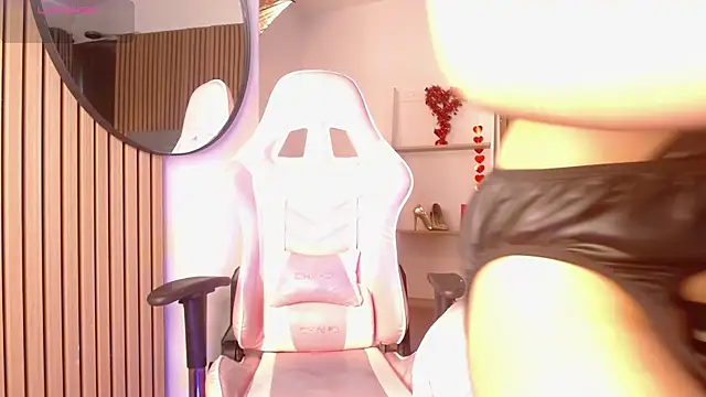 Snapshot of Sienna_Blake_ chatting on 10-01-25, 07:20 Sienna Blake online show from 10-01-25, 07:20