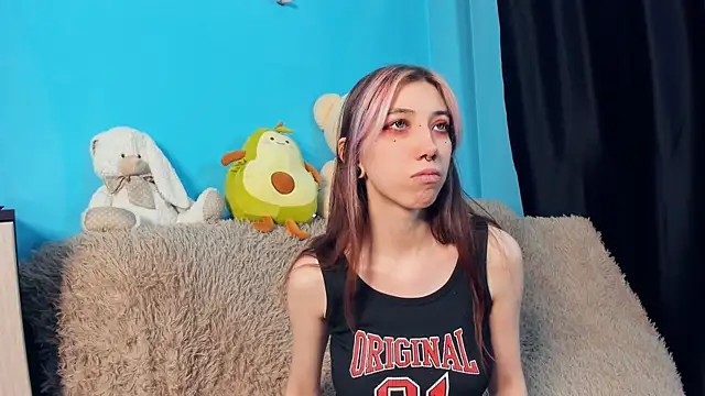  Mindy  online show from 12-24-24, 06:44