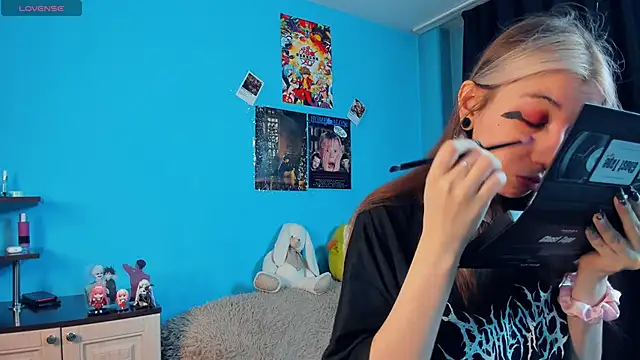  Mindy  online show from 02-18-25, 03:21