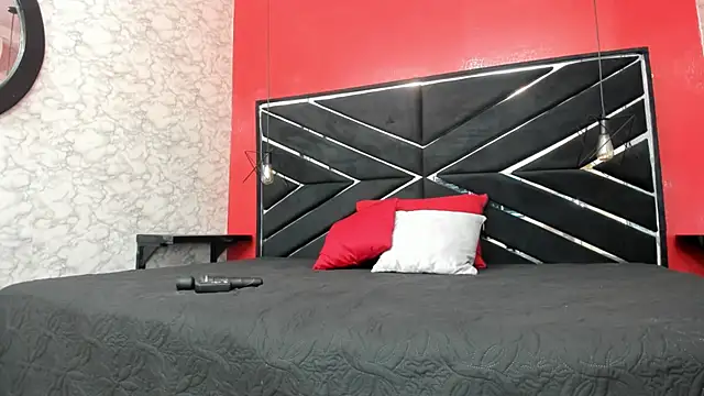 SEXY HOTTIE   online show from 01-11-25, 12:18