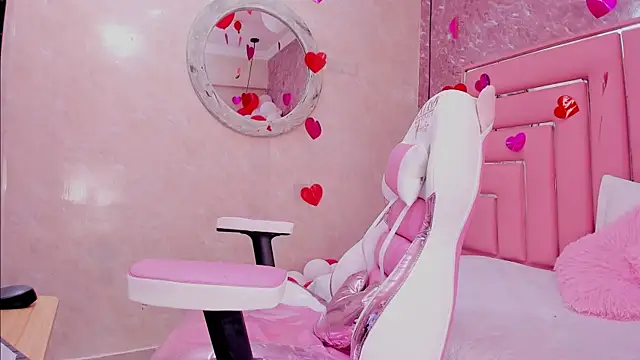 SEXY HOTTIE   online show from 02-25-25, 03:49