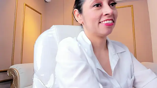 Snapshot of PerlaPreciosa chatting on 09-26-25, 03:54 PerlaPreciosa online show from 09-26-25, 03:54