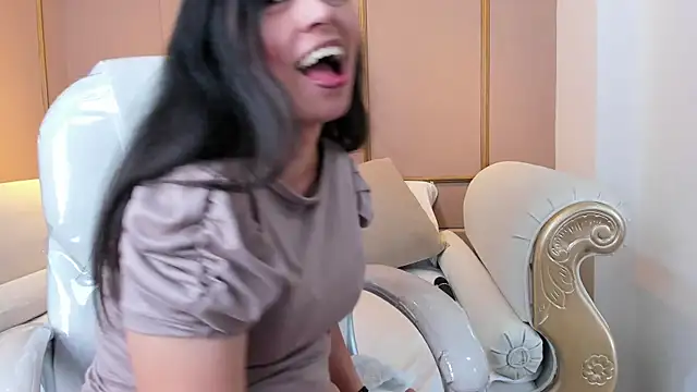 Snapshot of PerlaPreciosa chatting on 10-30-25, 04:36 PerlaPreciosa online show from 10-30-25, 04:36