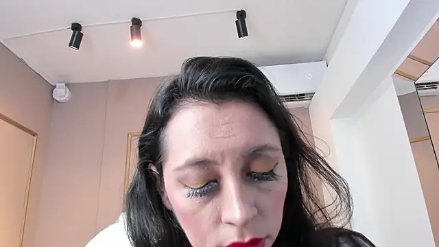 Snapshot of PerlaPreciosa chatting on 11-08-25, 04:01 PerlaPreciosa online show from 11-08-25, 04:01