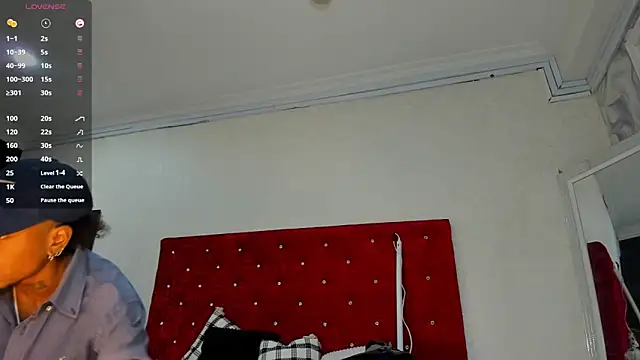 JhonyMiller  online show from 04-10-26, 08:02