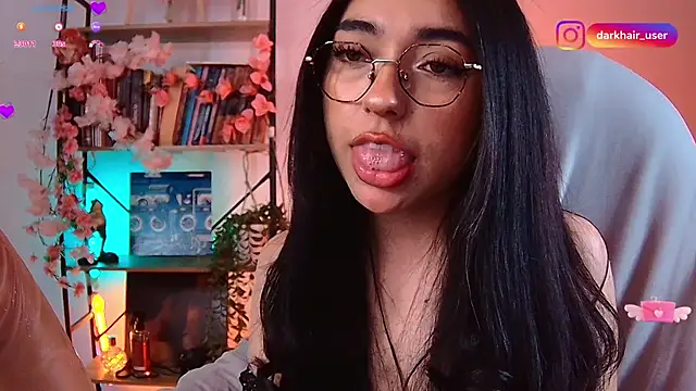 Snapshot of Sweet_Nyx chatting on 05-16-26, 12:29 Sweet Nyx online show from 05-16-26, 12:29