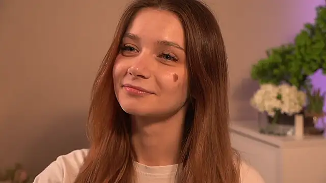 Snapshot of Hi_my_name_is chatting on 05-22-26, 04:34 Hi my name is online show from 05-22-26, 04:34