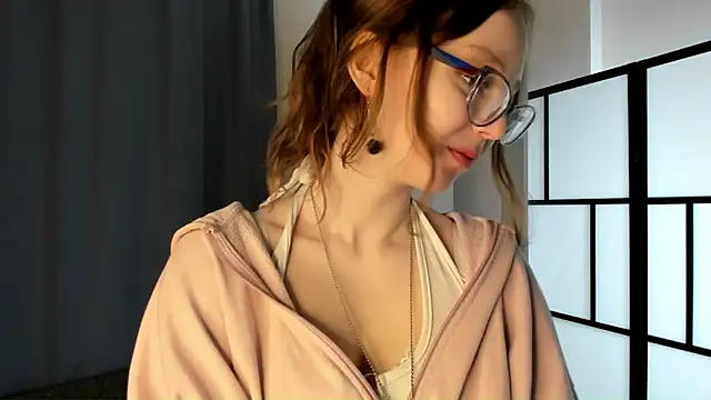 EIviaForland online show from 12-27-24, 04:04