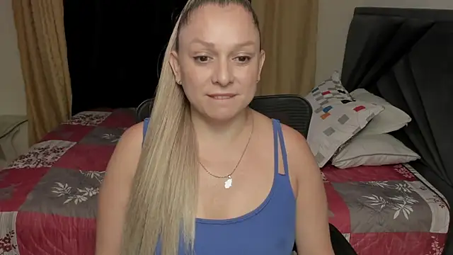 Snapshot of natalia5560 chatting on 02-18-26, 01:07 natalia5560 online show from 02-18-26, 01:07