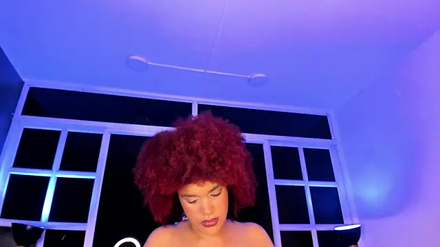 Snapshot of loladupont chatting on 05-11-26, 03:12 loladupont online show from 05-11-26, 03:12