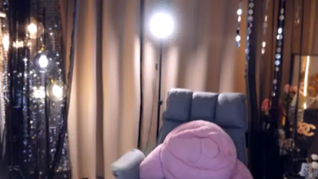 Snapshot of zhdhdbdkx chatting on 10-09-25, 03:54 zhdhdbdkx online show from 10-09-25, 03:54