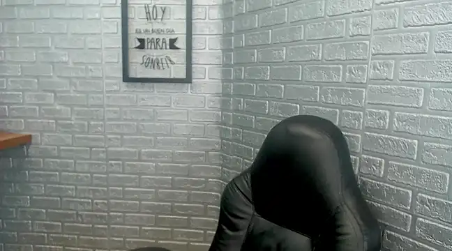 Crystal Walls online show from 03-09-25, 06:21