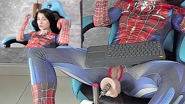 Snapshot of Little_lili19 chatting on 01-24-25, 09:05 Little lili19 online show from 01-24-25, 09:05