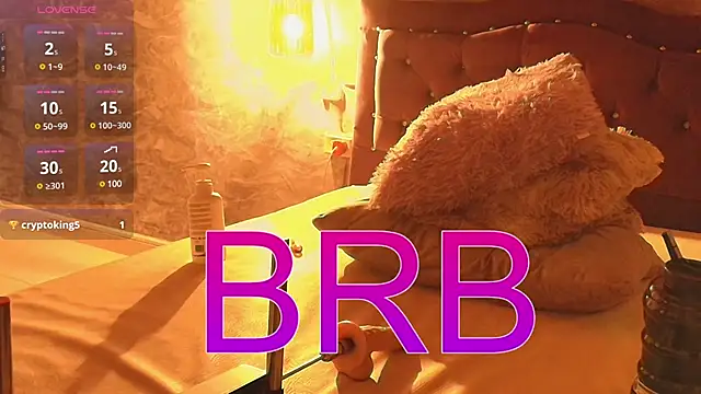 Snapshot of Little_lili19 chatting on 02-17-25, 11:53 Little lili19 online show from 02-17-25, 11:53