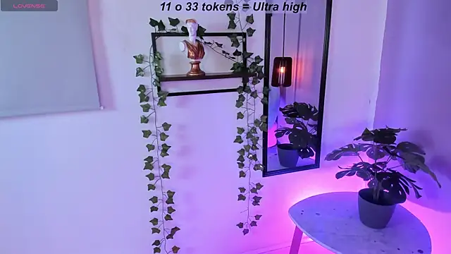 Little lili19 online show from 04-30-26, 08:57