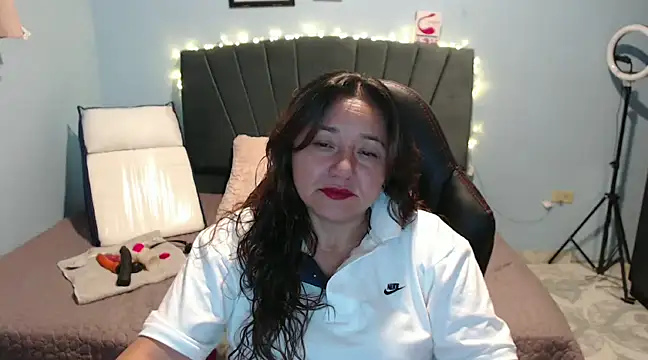 AngelRouss online show from 02-01-25, 01:23