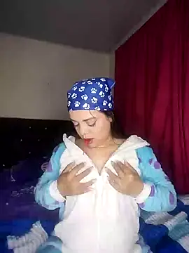 AriaYummy online show from 12-29-24, 01:02