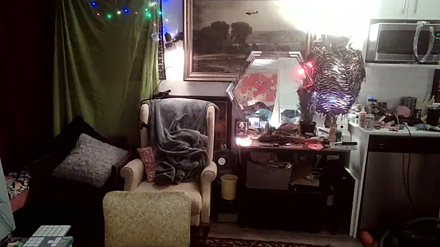 SilverandFox online show from 03-20-25, 11:38