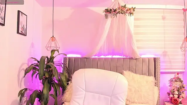 vanesa moon   online show from 02-14-25, 12:09