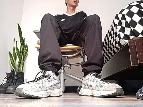 Snapshot of codysmith chatting on 11-04-25, 01:21 codysmith online show from 11-04-25, 01:21