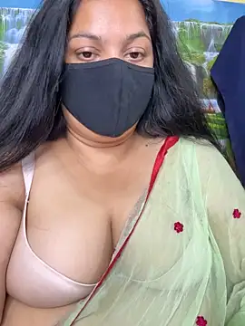 Snapshot of FlatVincy4 chatting on 09-12-25, 05:13 FlatVincy4 online show from 09-12-25, 05:13