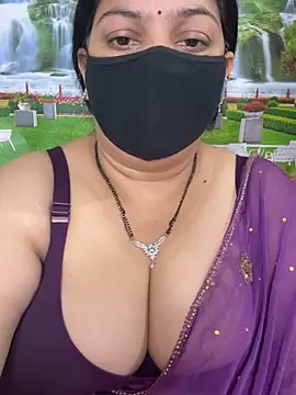 Snapshot of FlatVincy4 chatting on 09-23-25, 05:21 FlatVincy4 online show from 09-23-25, 05:21